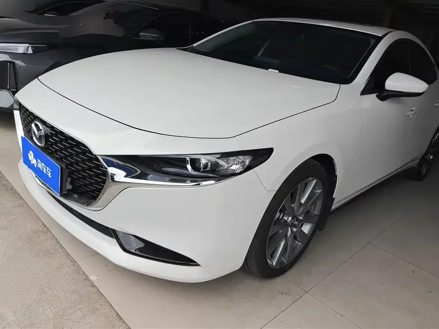 Mazda Axela 2024