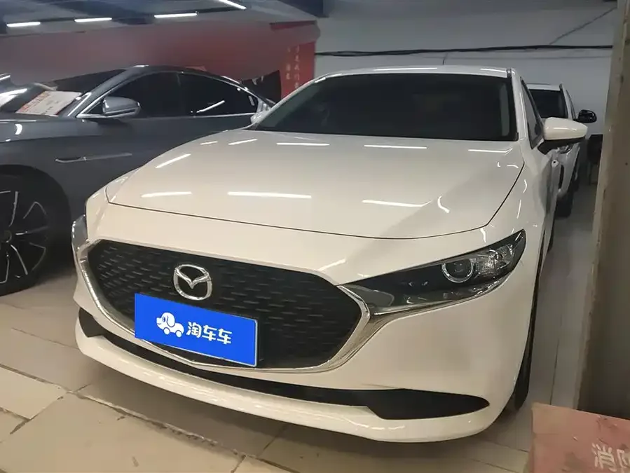 Mazda Axela 2024