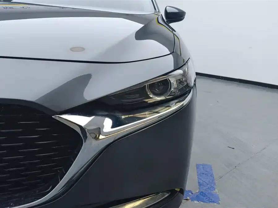 Mazda Axela Mazda3 Angkesela 2021 2.0L automatic quality version 2022 — миниатюра 2