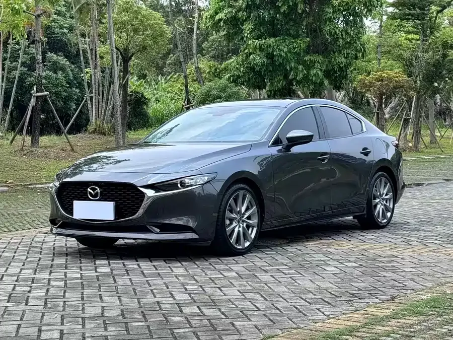 Mazda Axela 2023