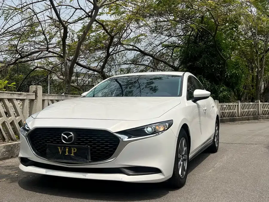 Mazda Axela 2024