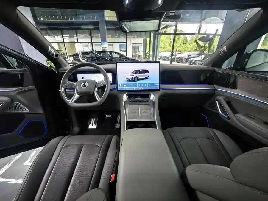 BYD N9 Denza N9 2025 flagship model 2025 — миниатюра 2