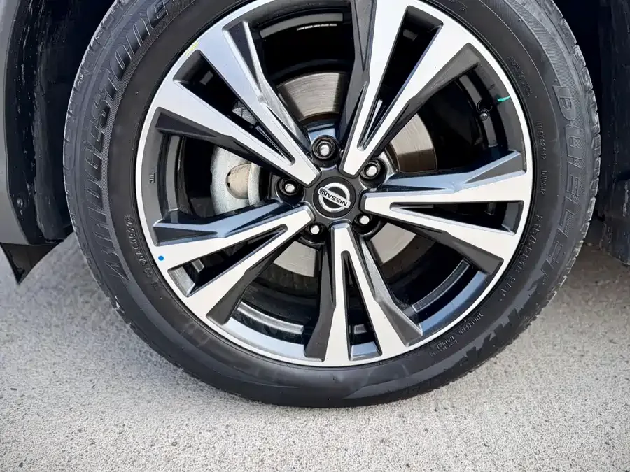 Nissan Qashqai Qashqai 2022 2.0L CVT XV Prem Luxury Edition 2022 — миниатюра 3