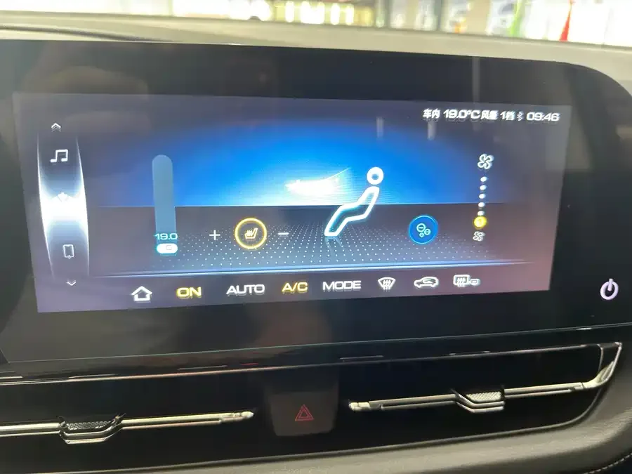 Wuling Capgemini Wuling Kaijie 2022 1.5T CVT flagship model 2022 — миниатюра 4