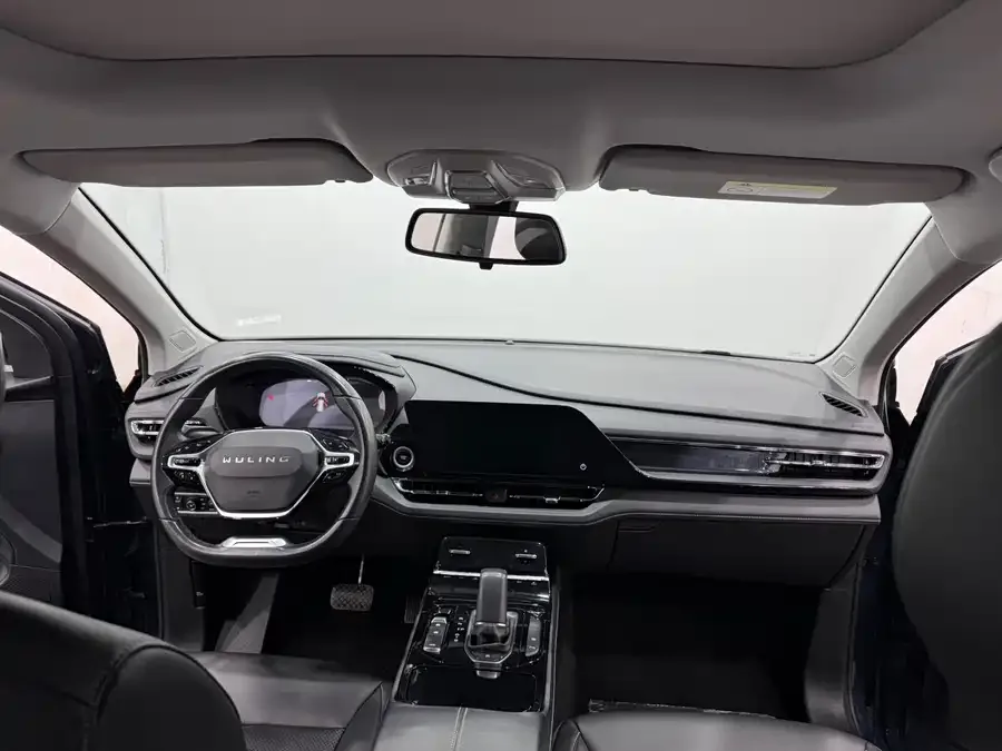 Wuling Capgemini Wuling Kaijie 2020 1.5T CVT flagship model 2022 — миниатюра 2