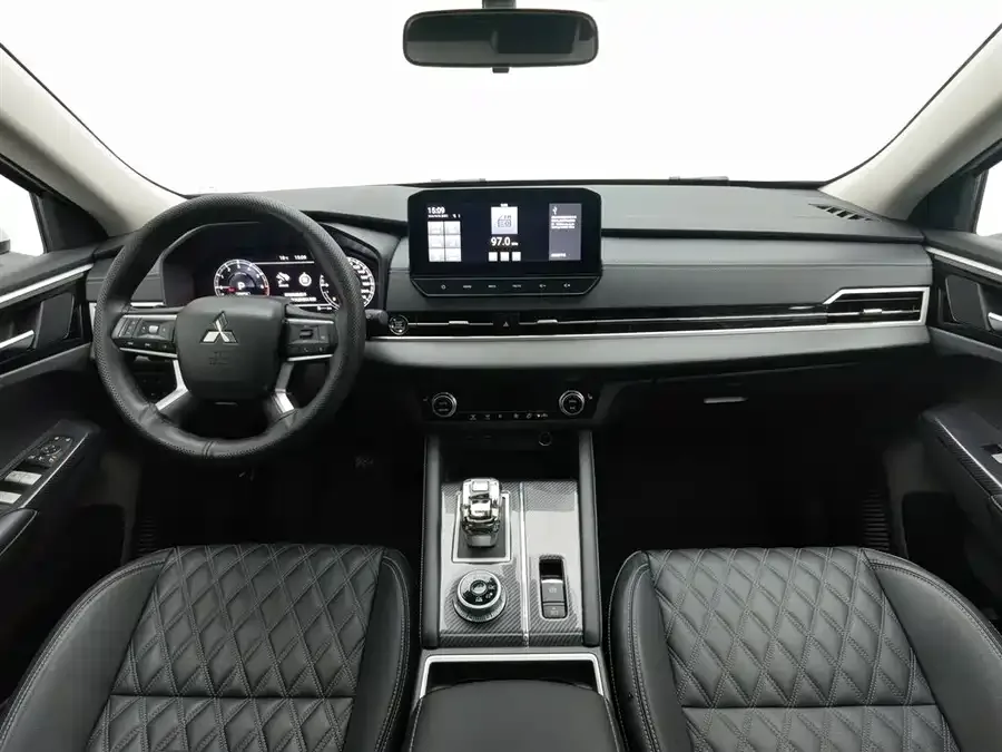 Mitsubishi Outlander Outlander 2023 1.5T CVT 4WD Honor Edition 7 Seaters 2023 — миниатюра 2