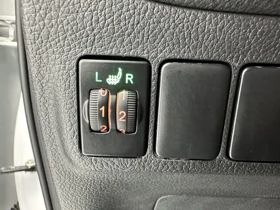 Mitsubishi Outlander Outlander 2021 facelift 2.0L 2WD 5-seater 2022 — миниатюра 4