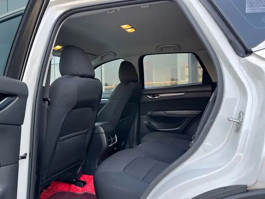 Mazda CX-5 2024 2.0L automatic two-wheel drive comfort model 2025 — миниатюра 5