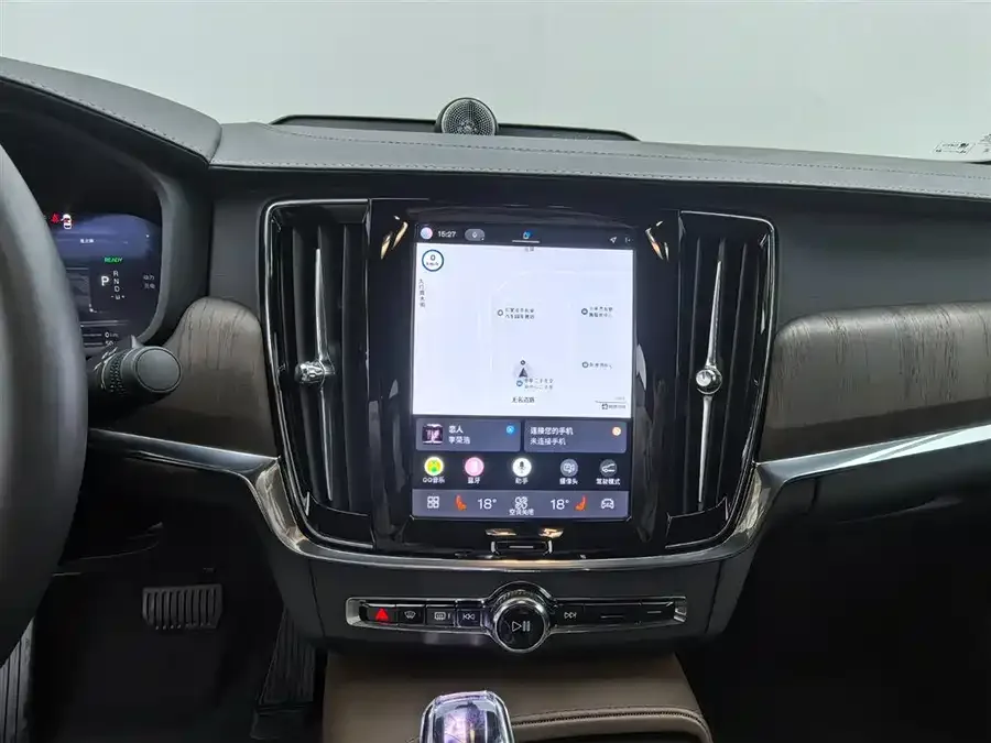 Volvo S90 plug-in hybrid Volvo S90 Plug-in Hybrid 2025 Plug-in Hybrid Four-wheel Drive Long-range Smart Luxury Edition 2025 — миниатюра 3