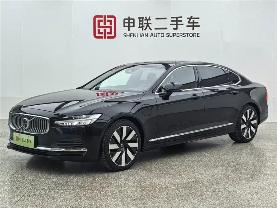 Volvo S90 plug-in hybrid 2025