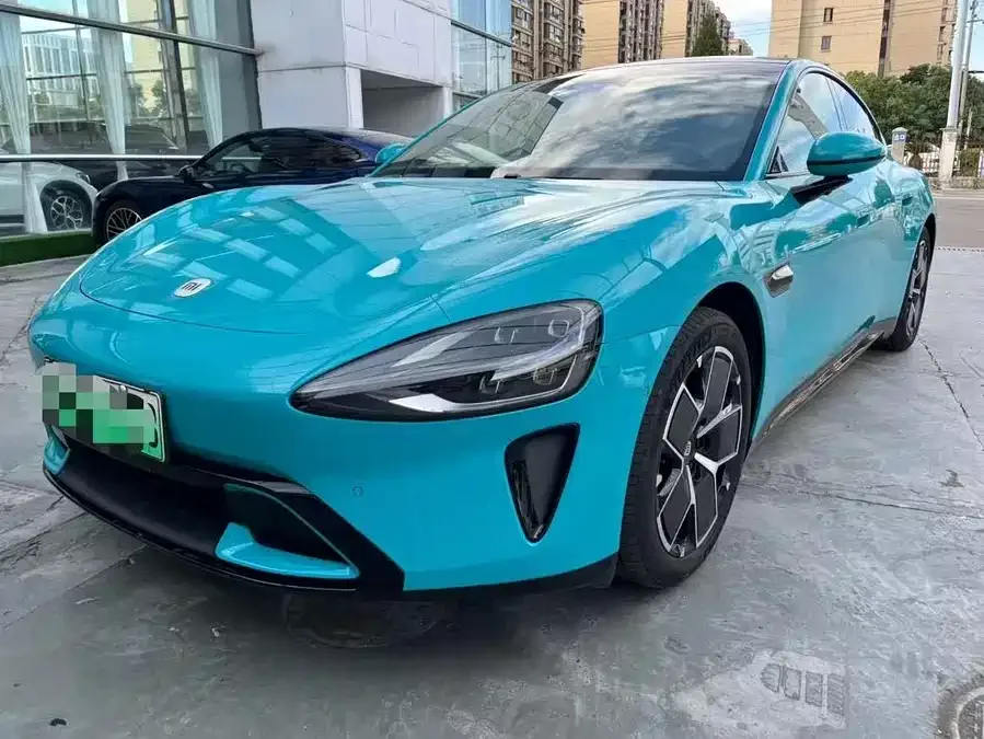 Xiaomi SU7 2024