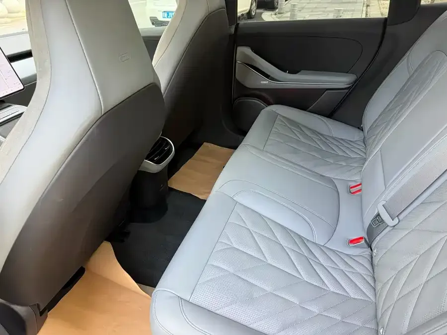 NIO ET5T NIO ET5T 2025 75kWh Touring 2025 — миниатюра 2