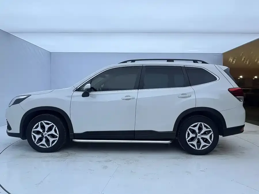 Subaru Forester Forester 2022 2.0i AWD Luxury Edition EyeSight 2023 — миниатюра 3