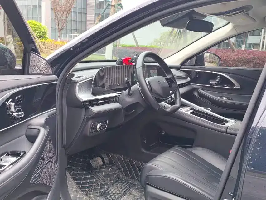 Exeed TXL Xingtu Lingyun 2025 400T 4WD Star Edition 2024 — миниатюра 2