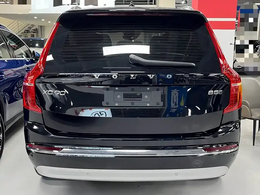 Volvo XC90 2022 B5 Zhixing Deluxe Edition 5-seater 2022 — миниатюра 2