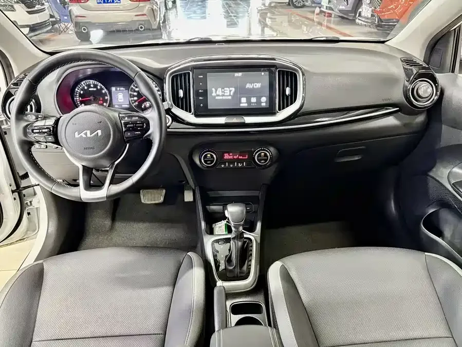 Kia KX1 2021 Yipao 1.4L CVT Sunroof Model 2022 — миниатюра 4