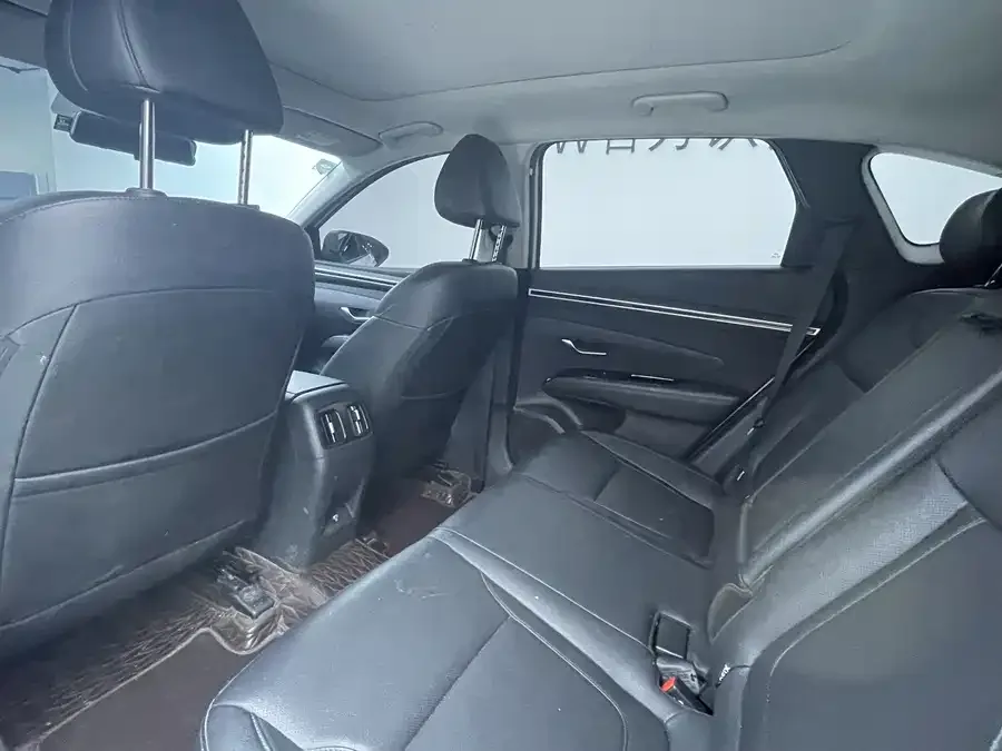 Hyundai tucson l Tucson 2023 Tucson L 1.5T Automatic 2WD LUX Premium Edition 2023 — миниатюра 3