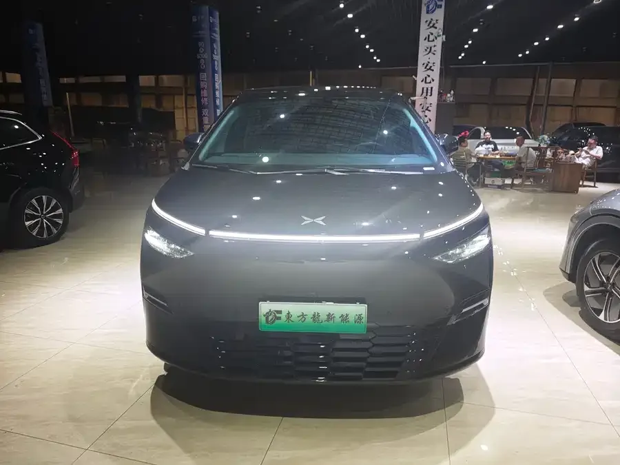 XPeng XPeng X9 2025