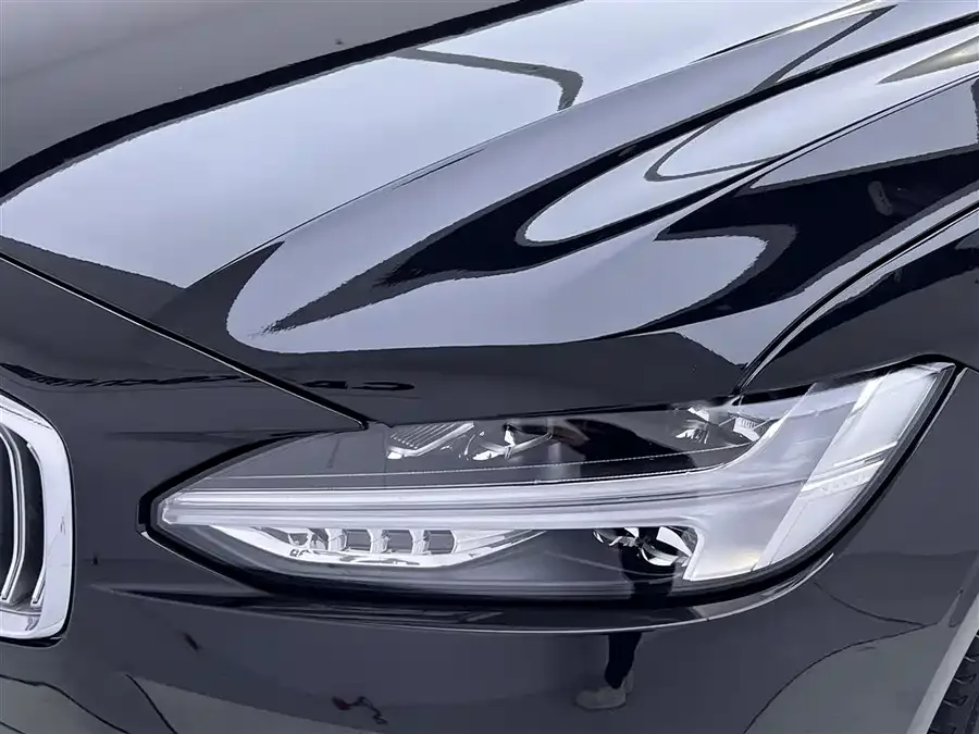 Volvo S90 2025 B5 Zhiyi Luxury Edition 2025 — миниатюра 3