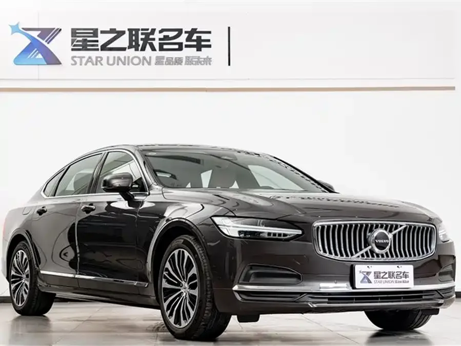 Volvo S90 2025 B5 Zhiyi Luxury Edition 2025 — миниатюра 2