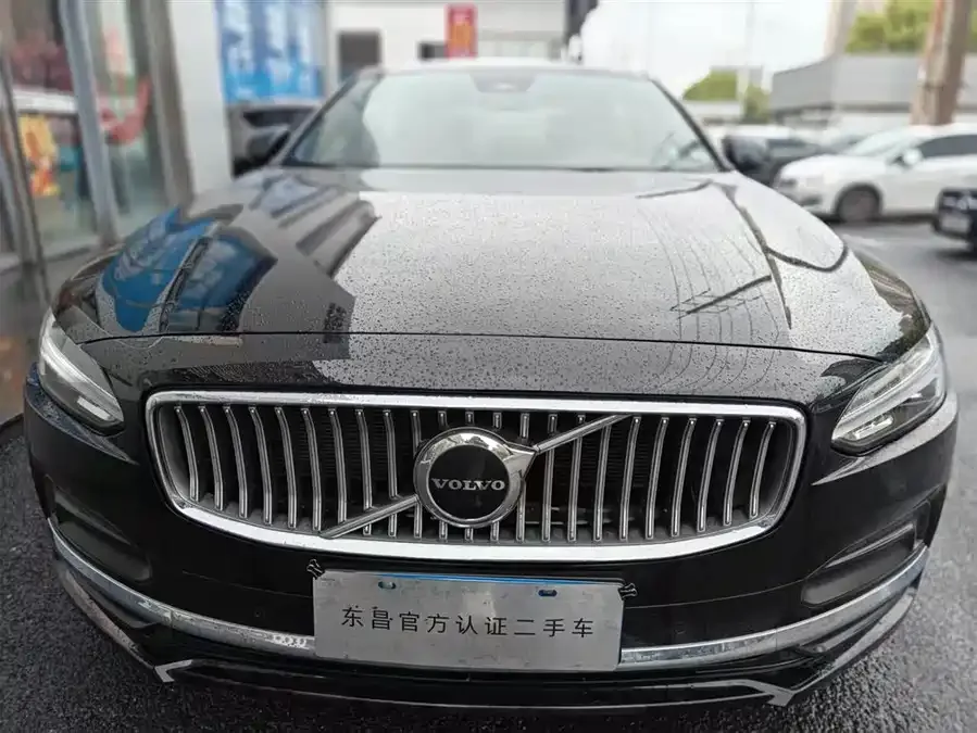 Volvo S90 2025 B5 Zhiyi Luxury Edition 2024 — миниатюра 4
