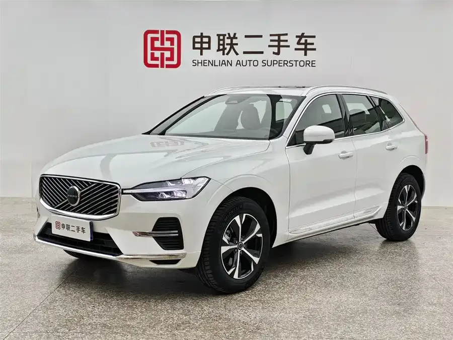 Volvo XC60 2026 B5 4WD Zhiyi Luxury Edition 2025 — фото 1, купить с доставкой в Москву