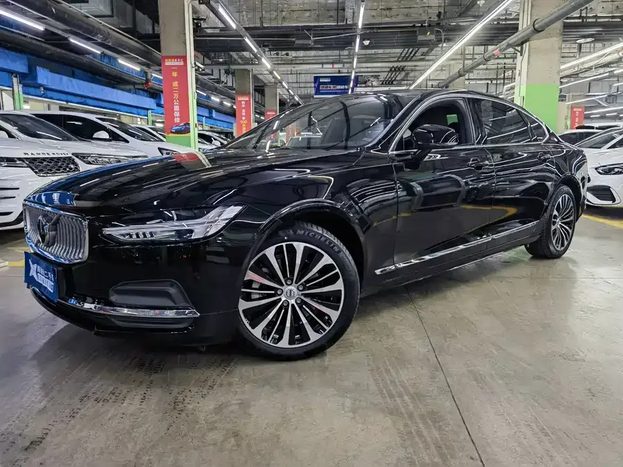 Volvo S90 2024 B5 Luxury Edition 2024 — фото 1, купить с доставкой в Москву