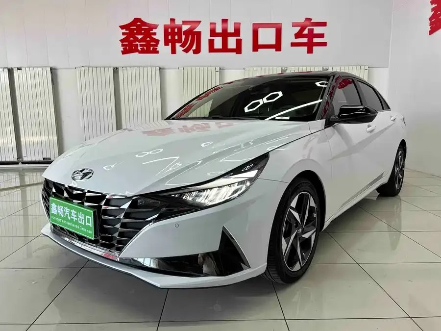 Hyundai Elantra 2023