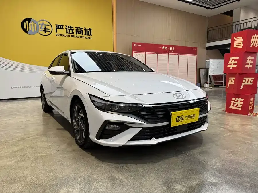 Hyundai Elantra 2024