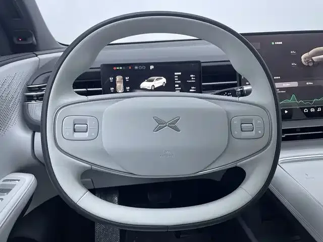 XPeng G6 Xpeng G6 2025 Model 625 Long Range Max Technology Edition 2026 — миниатюра 4