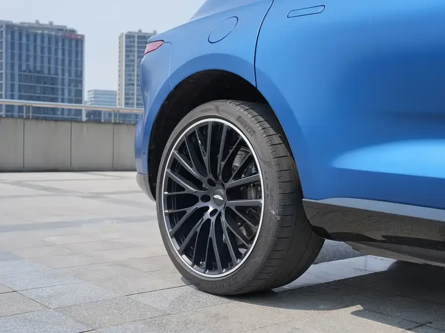 Aston Martin DBX 2022 3.0T STRAIGHT-SIX 2022 — миниатюра 2