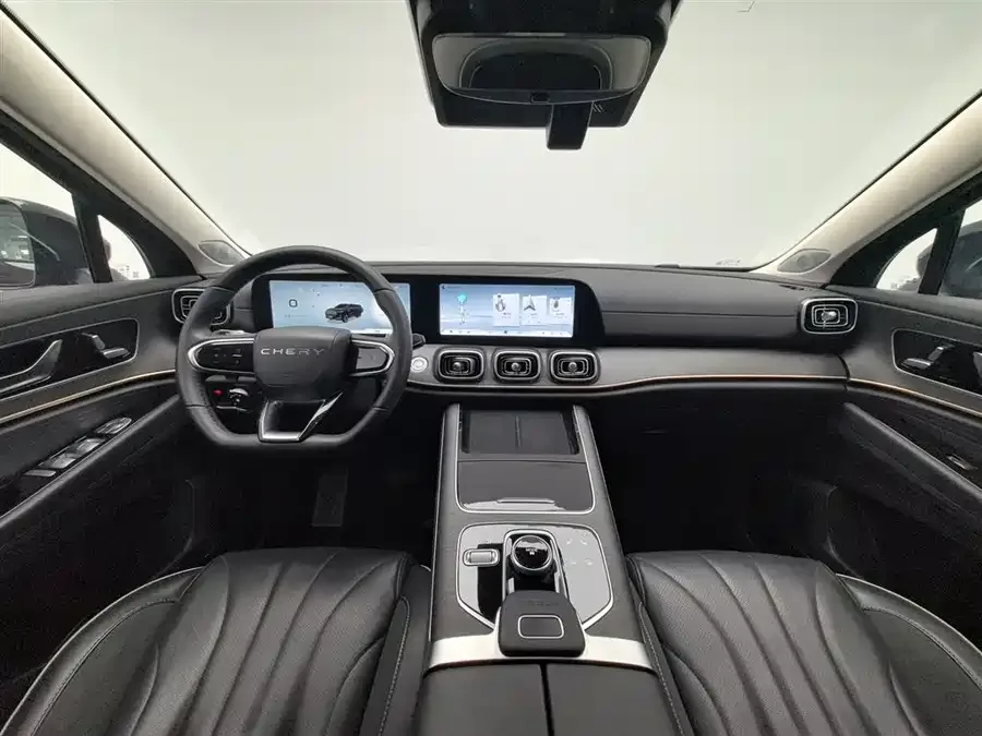 Chery Tiggo 9 Tiggo 9 2023 2.0T dual-clutch 2WD leading version 5 seats 2024 — миниатюра 2