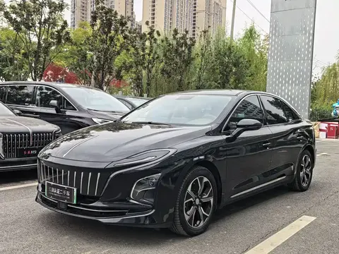 Hongqi E-QM5 2023 купить в Москве