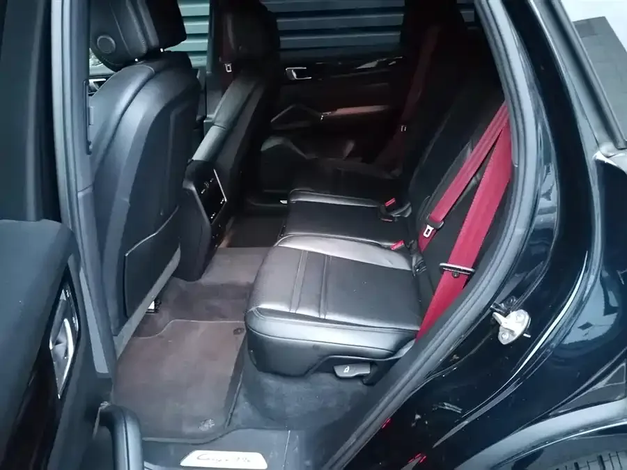 Porsche Cayenne New Energy Cayenne New Energy 2023 Cayenne E-Hybrid 2.0T 2023 — миниатюра 2