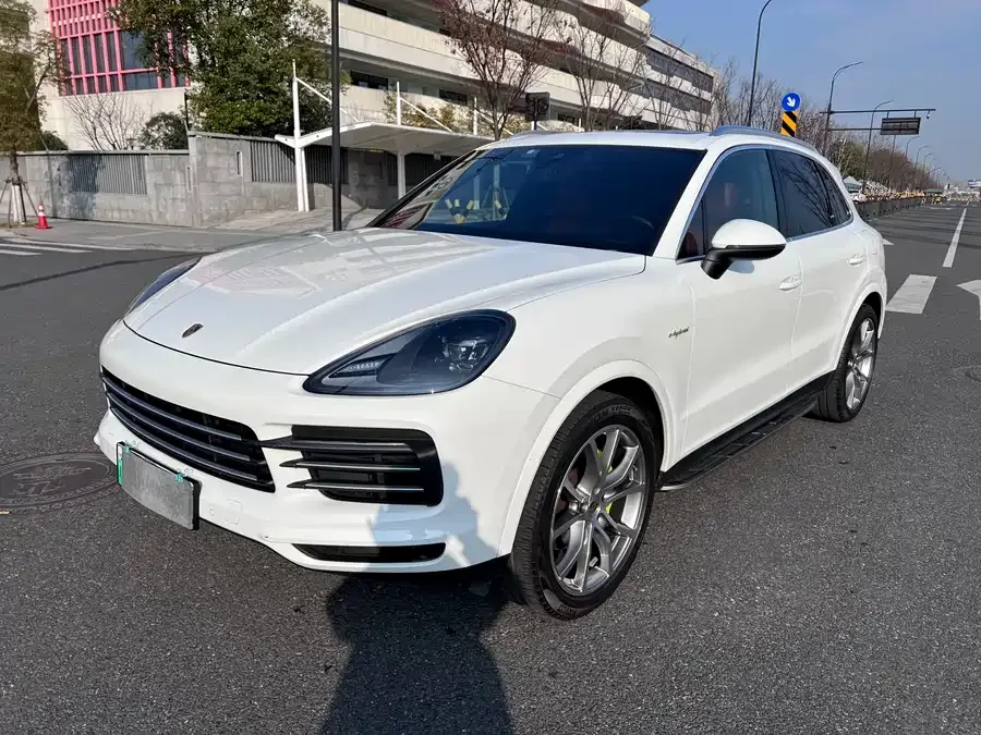 Porsche Cayenne New Energy 2022