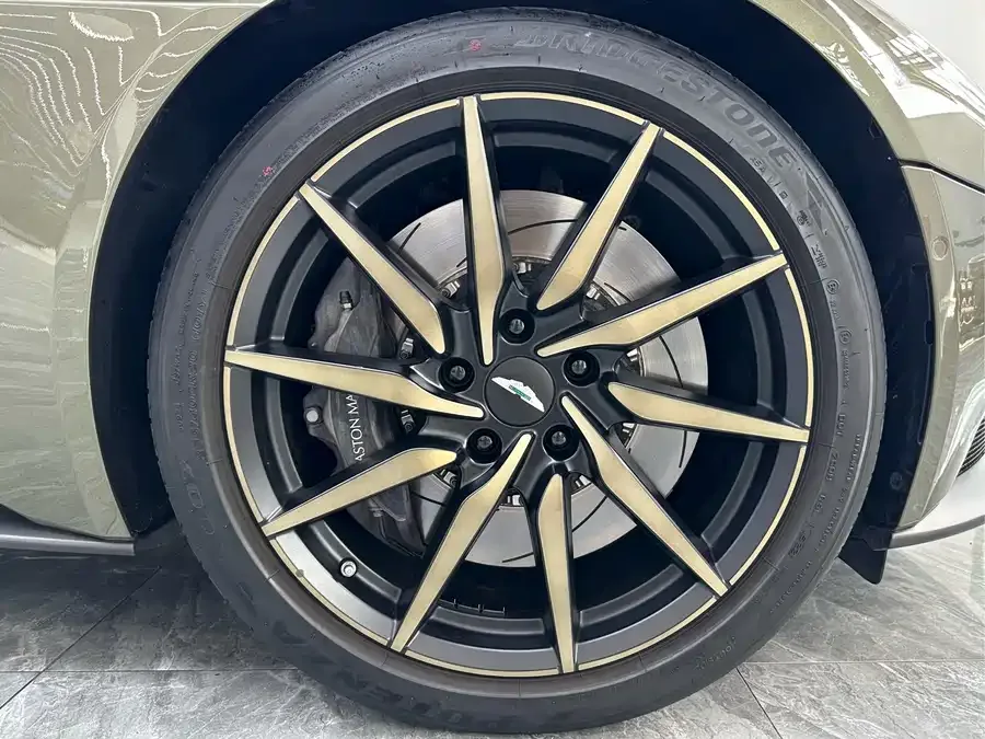 Aston Martin DB11 2020 4.0T V8 Volante 2023 — миниатюра 3