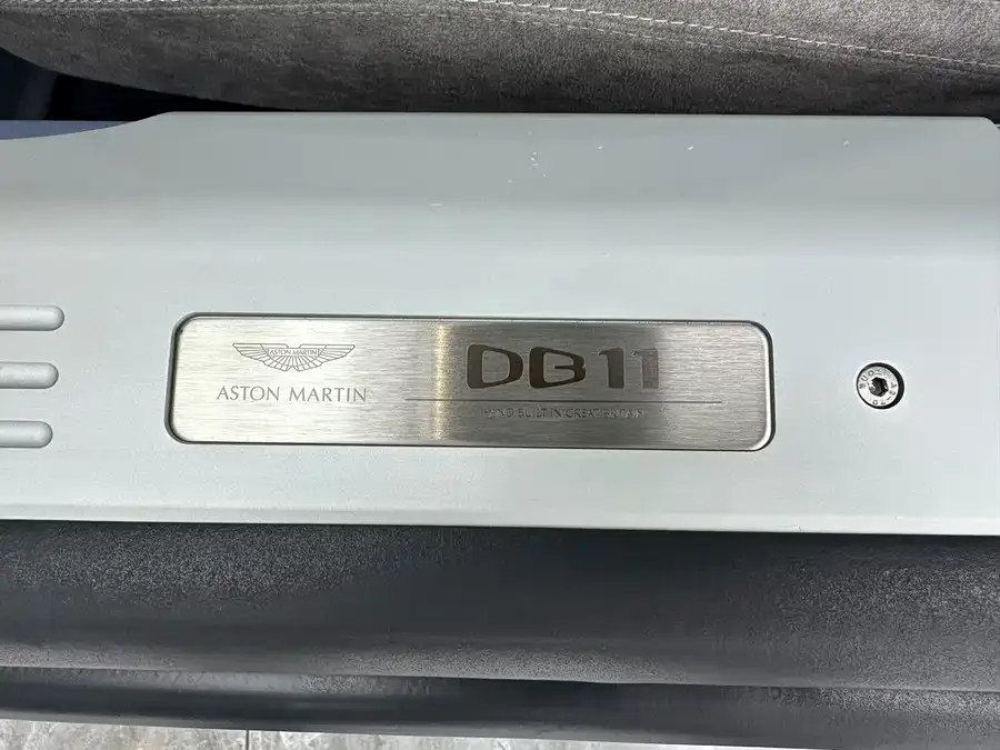 Aston Martin DB11 2020 4.0T V8 Volante 2023 — миниатюра 4