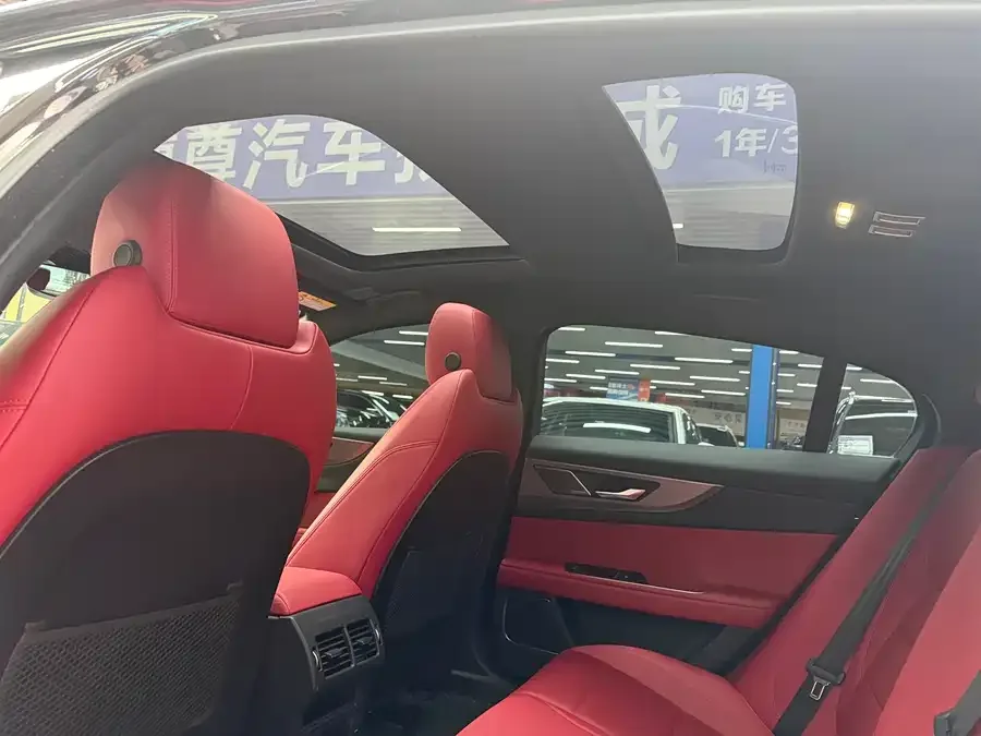 Jaguar XEL 2024 2.0T 250PS R-DYNAMIC S aggressive sports version 2024 — миниатюра 5