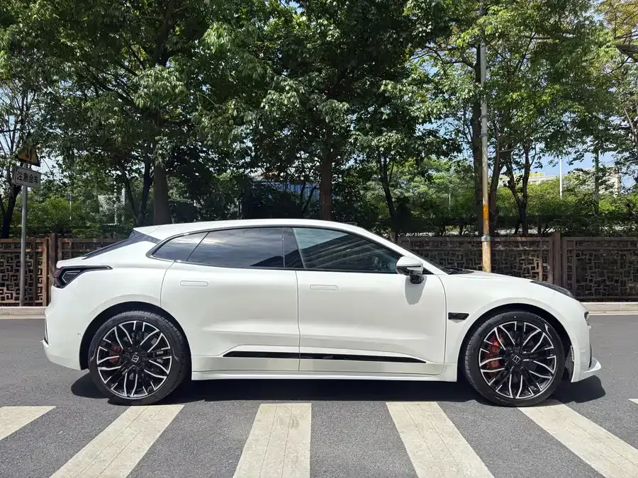 Zeekr 001 Zeekr 001 2025 YOU version 100kWh 4WD 2025 — миниатюра 2