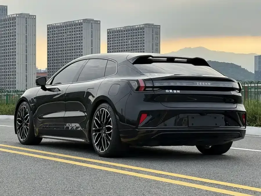 Zeekr 001 Zeekr 001 2024 YOU version 100kWh 4WD 2024 — миниатюра 5