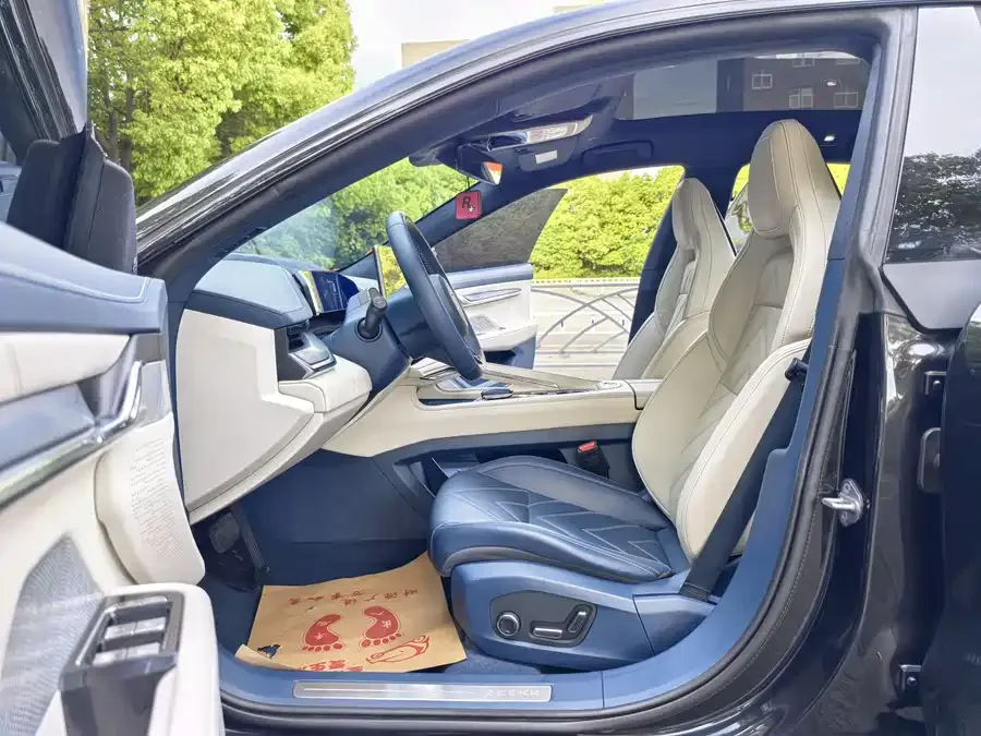 Zeekr 001 Zeekr 001 2021 Ultra-Long-Range Dual-Motor YOU Edition 2022 — миниатюра 4
