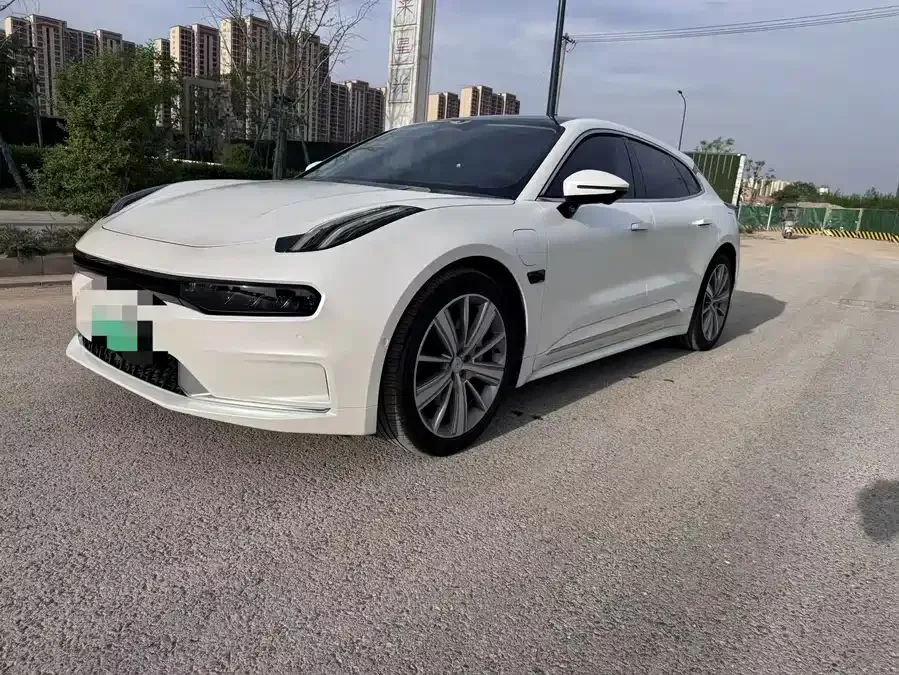Zeekr 001 2022