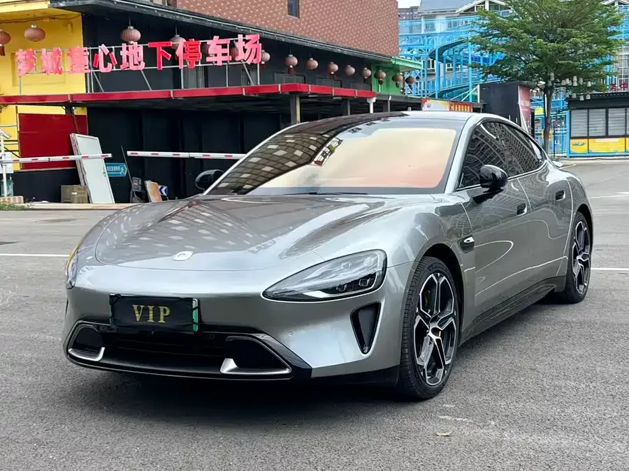 Xiaomi SU7 2024