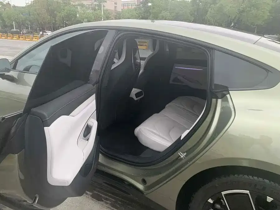 Xiaomi SU7 Xiaomi SU7 2024 rear-wheel drive long-range smart driving version 2024 — миниатюра 3