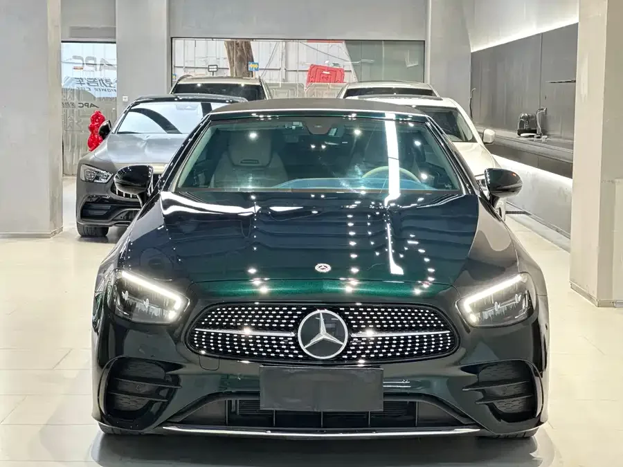 Mercedes-Benz E-Class 2022