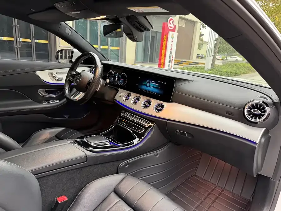 Mercedes-Benz E-Class Mercedes-Benz E-Class (Imported) 2021 E 260 4MATIC Coupe 2023 — миниатюра 2