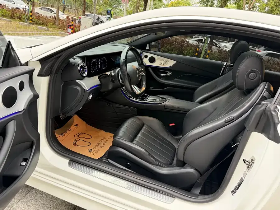 Mercedes-Benz E-Class Mercedes-Benz E-Class (Imported) 2021 E 260 4MATIC Coupe 2023 — миниатюра 4