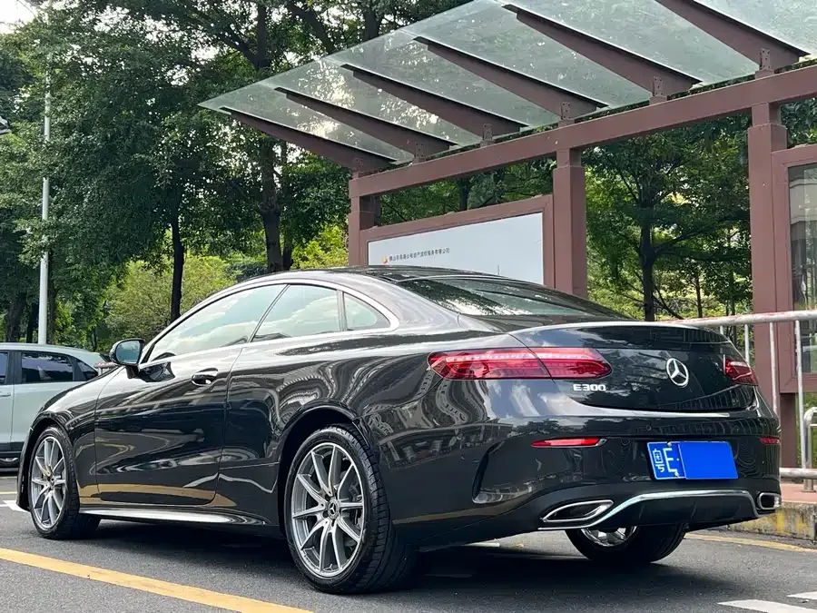 Mercedes-Benz E-Class Mercedes-Benz E-Class (Imported) 2023 E 300 Coupe 2023 — миниатюра 5