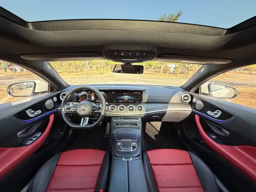 Mercedes-Benz E-Class Mercedes-Benz E-Class (Imported) 2023 E 260 4MATIC Coupe 2023 — миниатюра 2