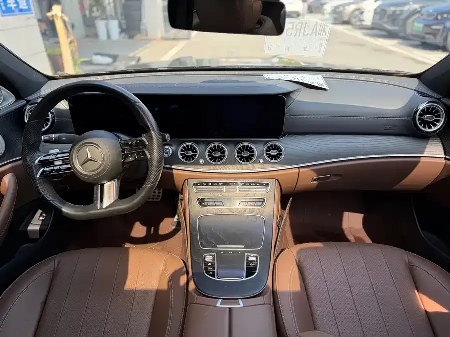 Mercedes-Benz E-Class Mercedes-Benz E-Class (Imported) 2022 E 260 Fashion Sports Edition 2022 — миниатюра 4